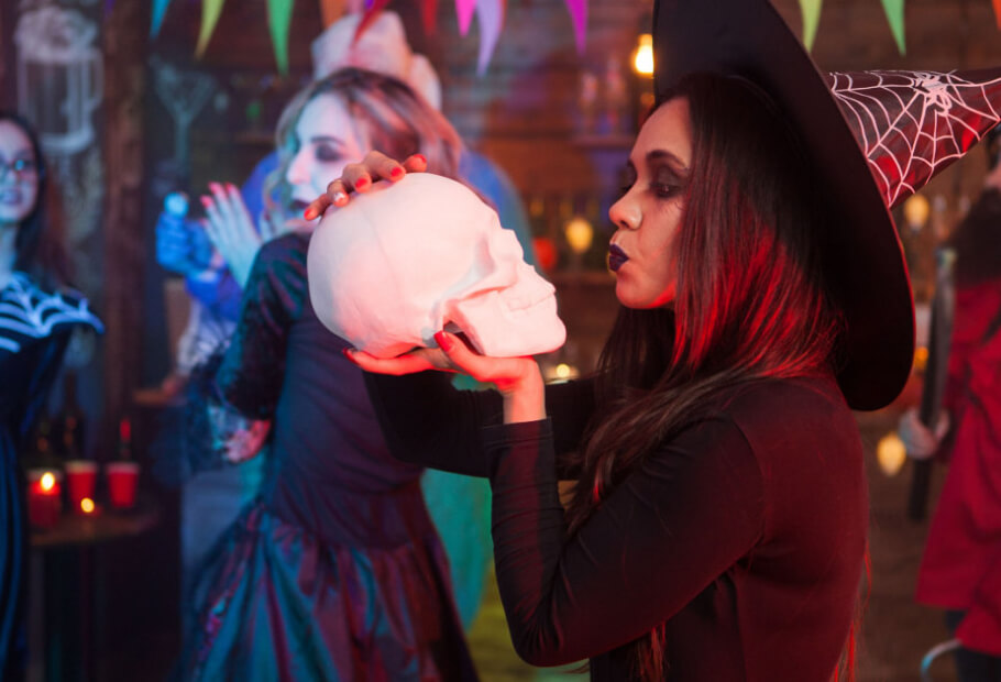 People Who Didn't Let Their Disabilities Get in the Way of Their Halloween Costumes