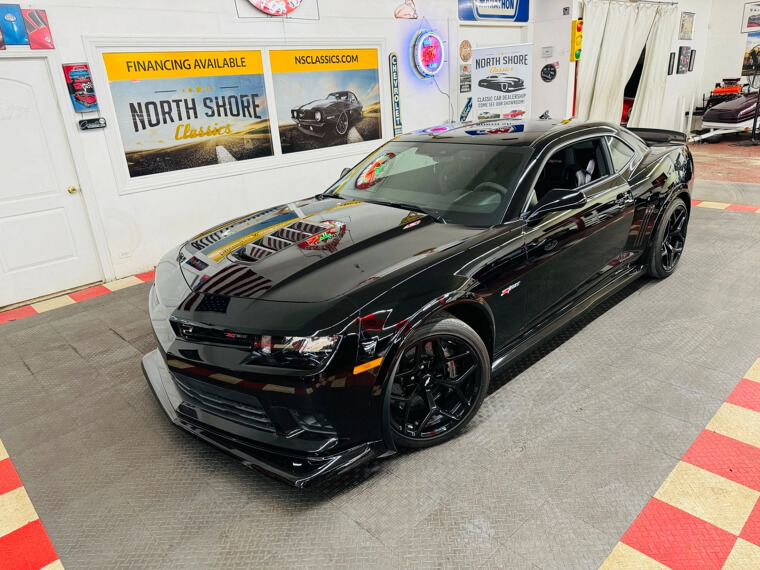 2015 Chevrolet Camaro Z28 - $65,900.00
