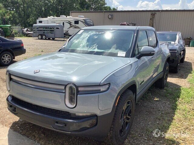 2025 Rivian R1T 4x4 Crew Cab Electric Pickup - Coming Soon