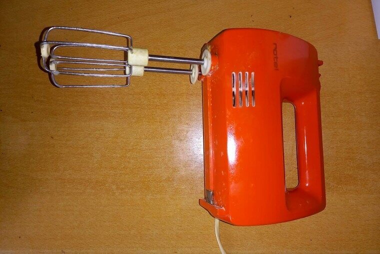 The Hand Mixer