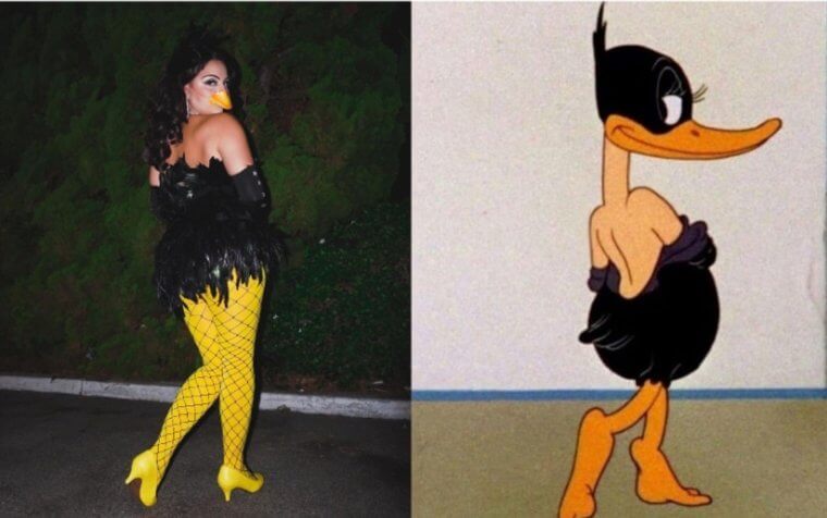 Daffy Duck Striptease
