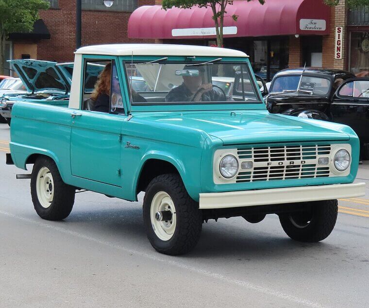 Ford Bronco Pickup (1966–1977)