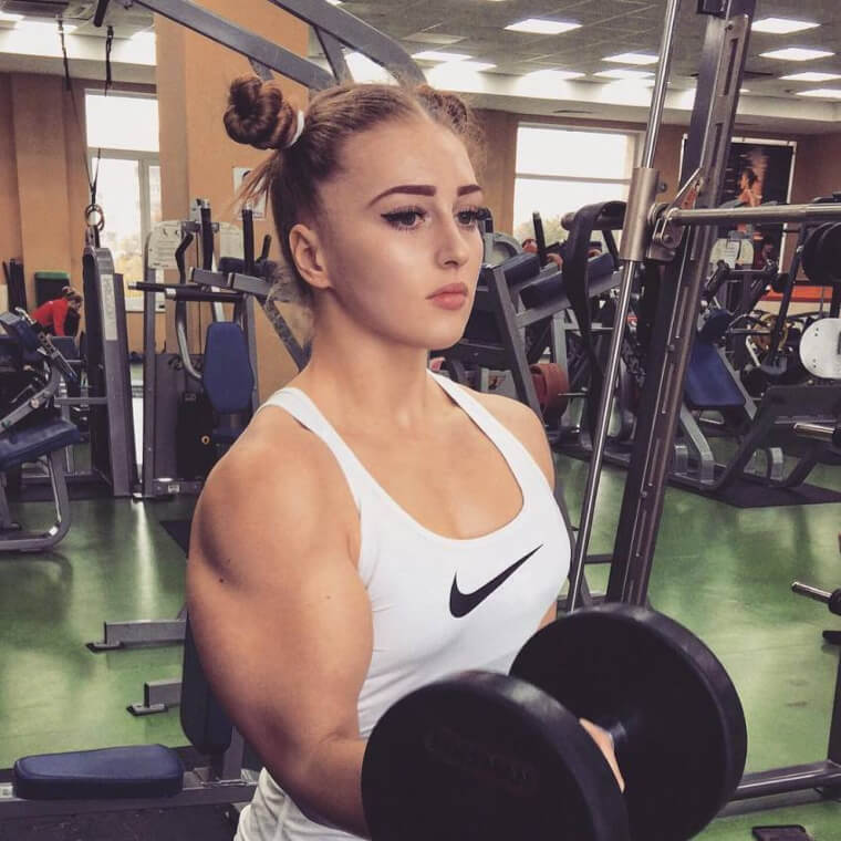 Julia Vins Is a Tough Cookie