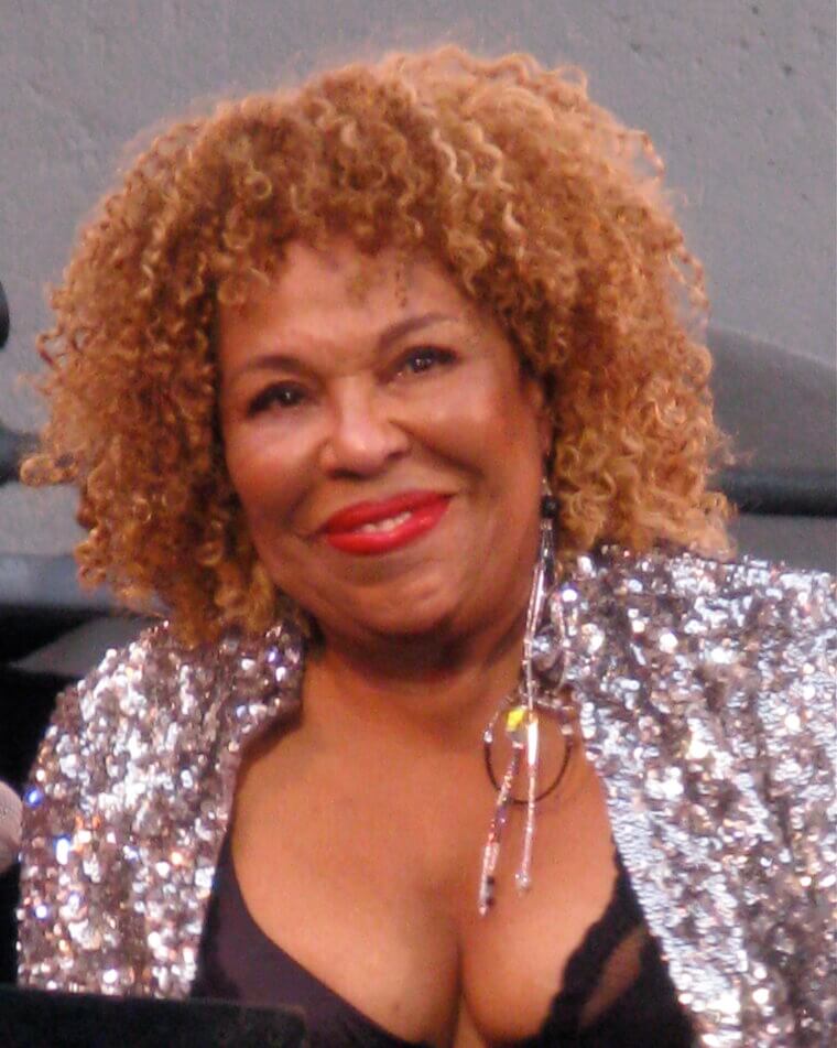 Roberta Flack and Donny Hathaway: The Soulful Synergy of "Where Is the Love"
