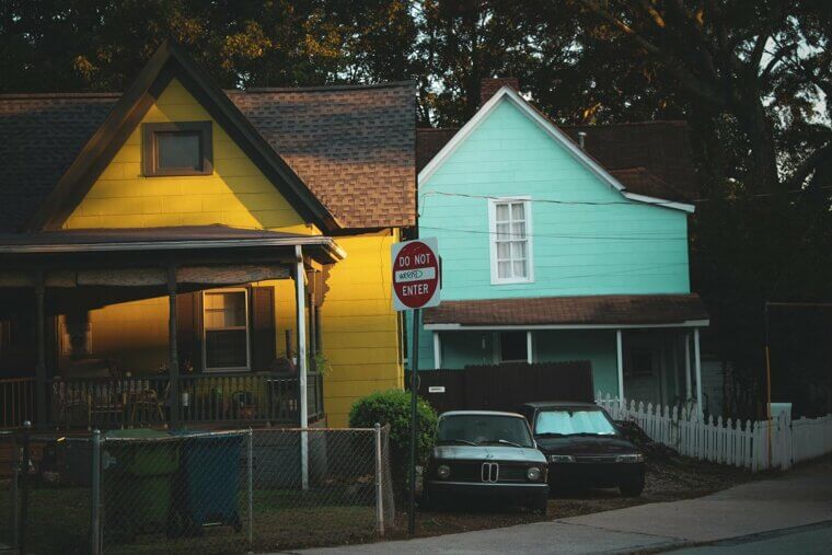 Can Control: Exterior Paint Colors