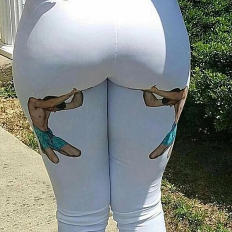 A Bold Pair of Leggings