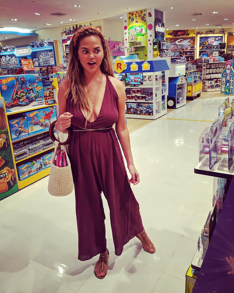 Chrissy Teigen Sticks It to Body-Shaming Trolls Every Day