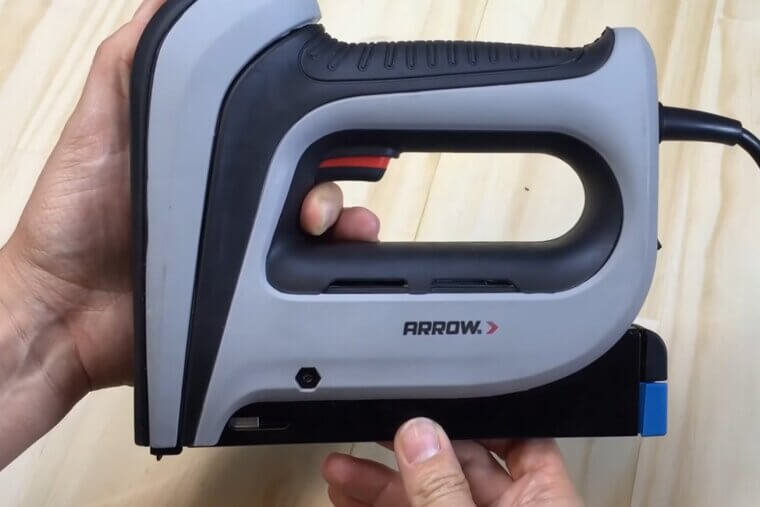 Electric Staple Gun