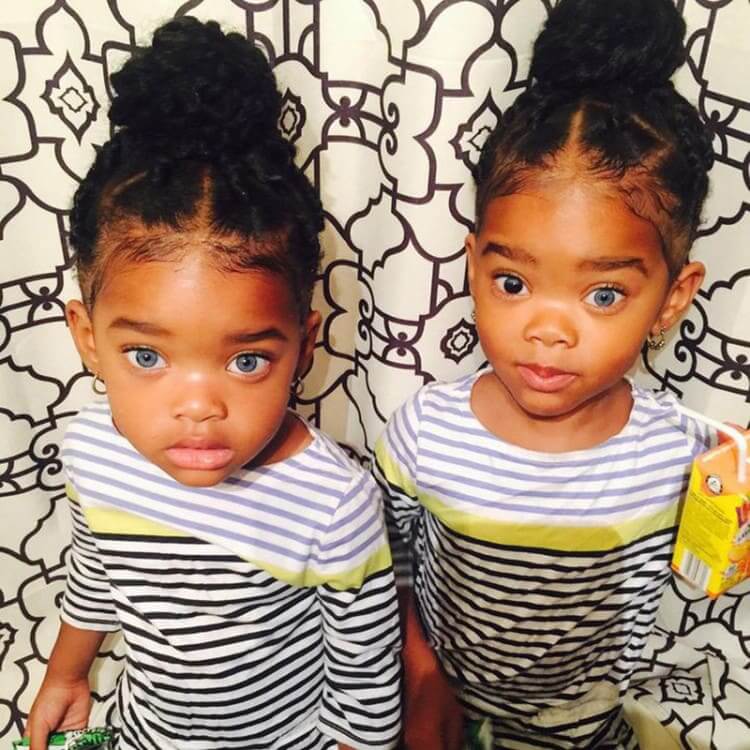 The Beautiful “Trueblue Twins” Are Taking Over Instagram | 24/7 Mirror