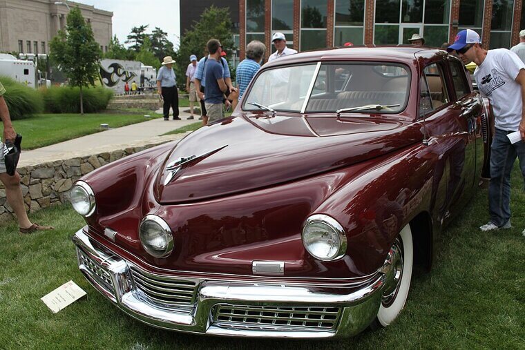 Tucker 48 (1948)