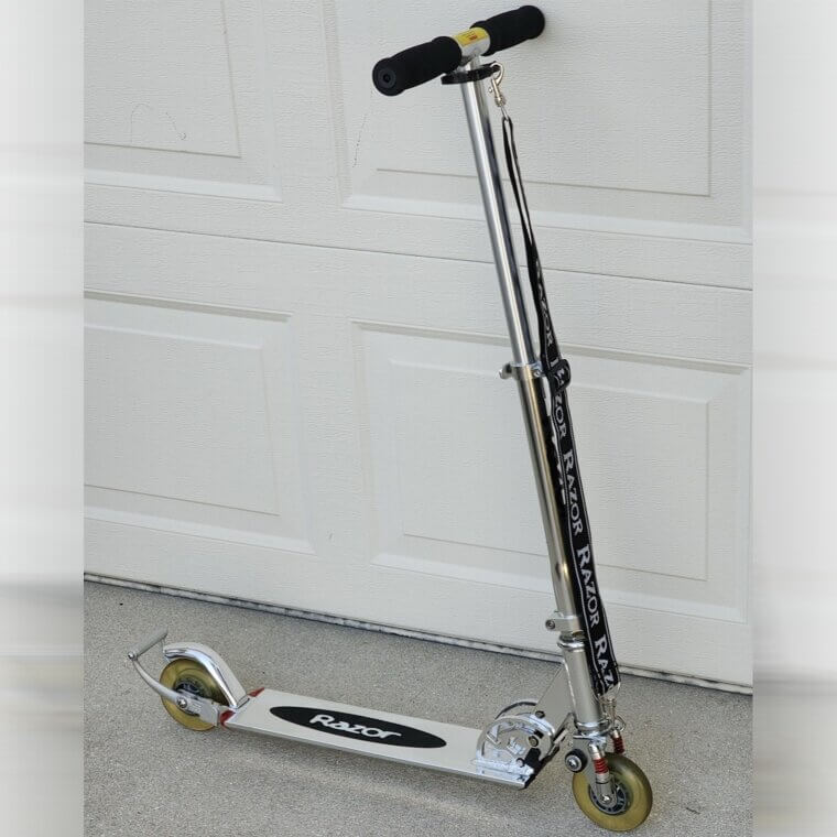 2000 - Scooter Razor
