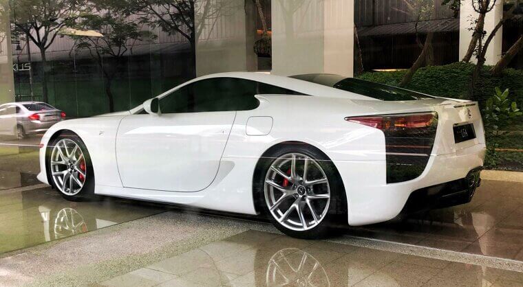 Lexus LFA (2011)