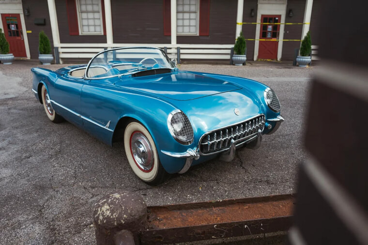 16. Corvette C1