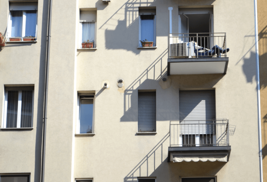 Balcony Designs That Don't Make Sense