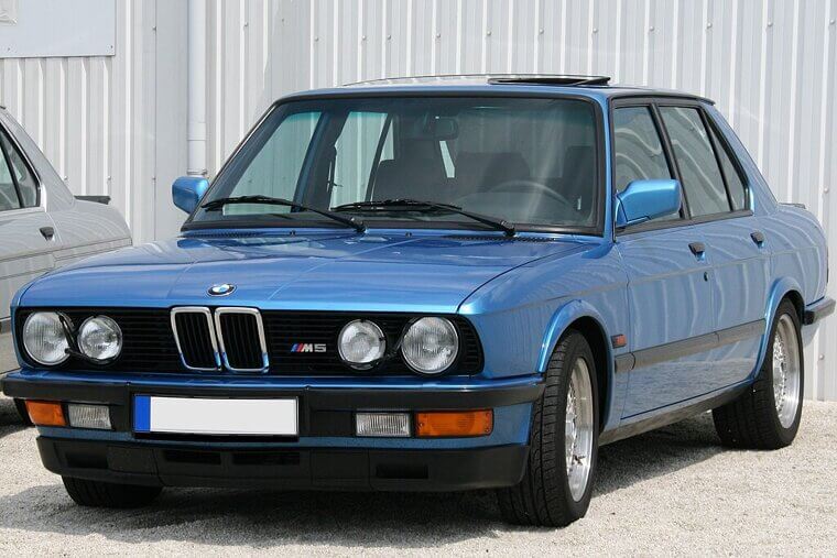 BMW M5 (E28, 1984–1988)
