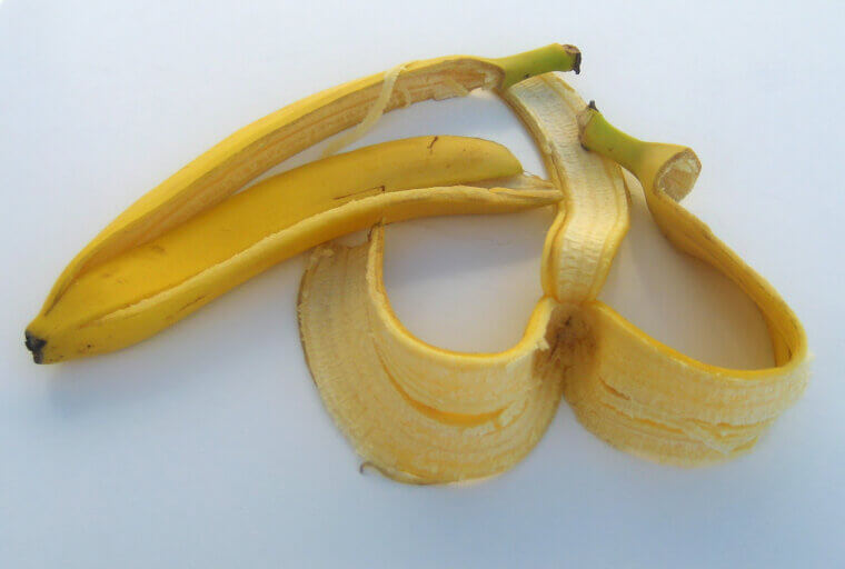 Banana Peels for Leather Luster