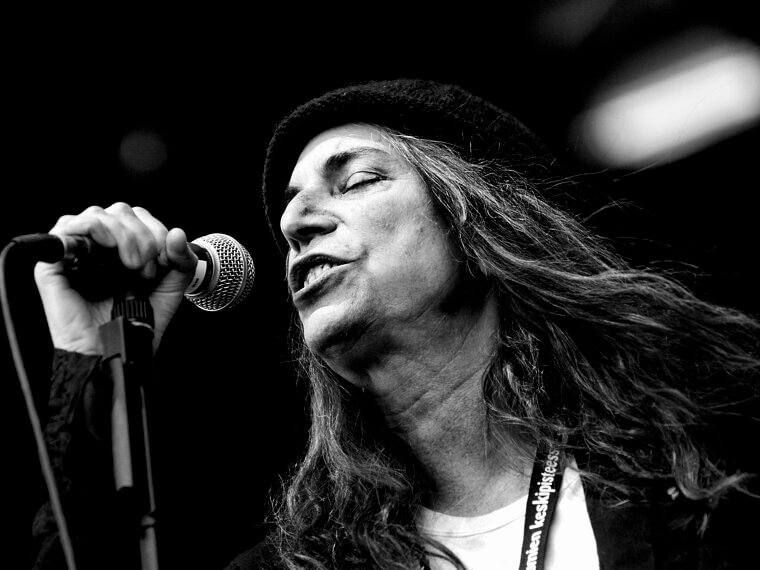 Patti Smith (Patti Smith Group) - Toy Assembly Worker