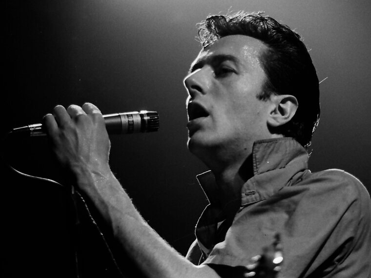 Joe Strummer (The Clash) - Cemetery Gravedigger