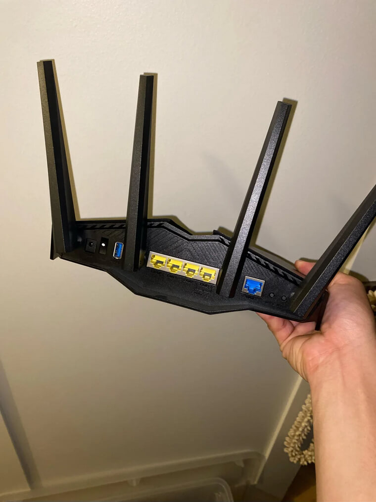 The Unwritten Rule of Borrowing a Neighbor’s Wi-Fi