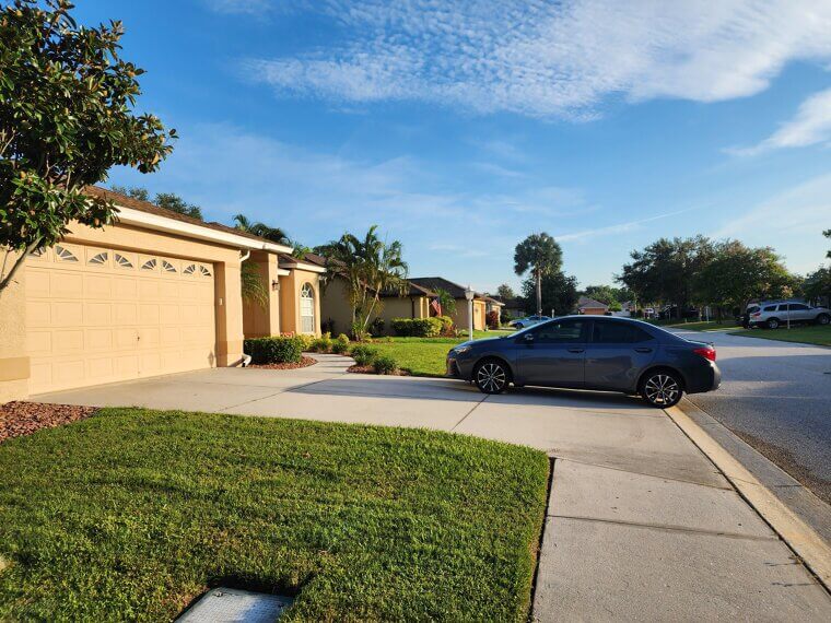 Neglecting the Shared Hellstrip Between the Sidewalk and Curb
