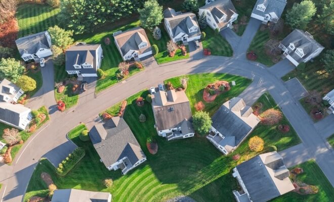 Unwritten Rules Your Neighbors Are Secretly Judging You For