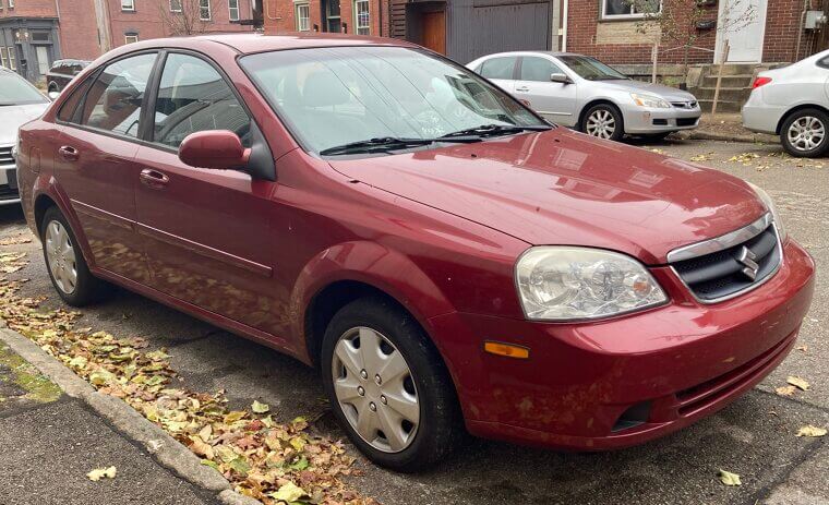Suzuki Forenza (2004–2008)