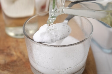 The Vinegar & Soda Vault: Genius Chemical-Free Solutions for Every Room