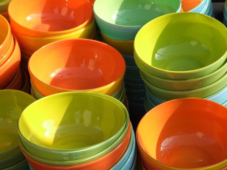 Pyrex "Primary Colors" Mixing Bowls: From $4 Kitchen Staple to $600 Full Set