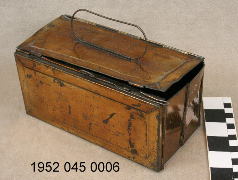 Vintage Metal Lunchboxes: $1,000 for a "The Jetsons" Snack