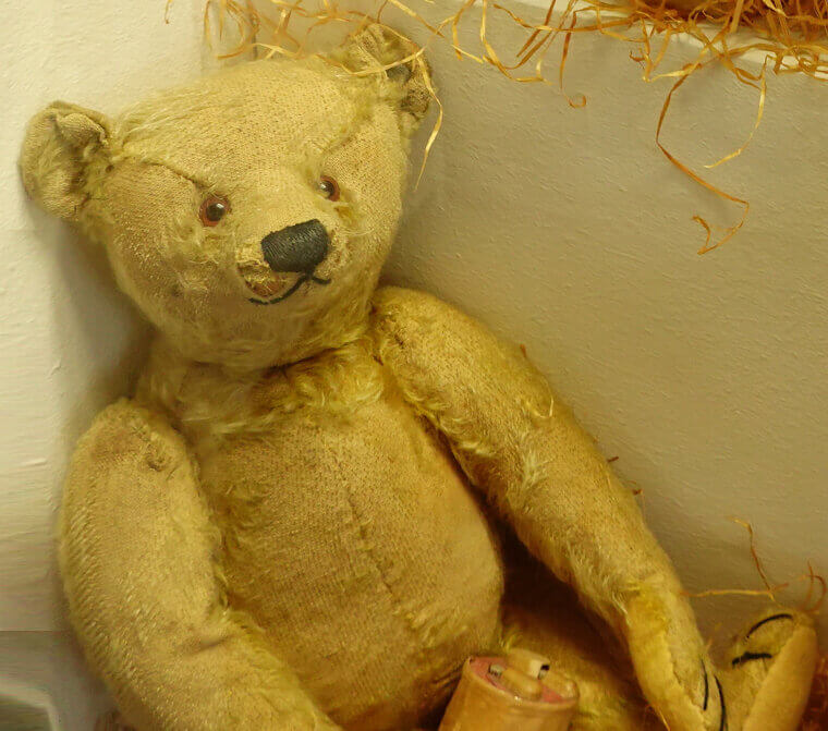 Antique Steiff Teddy Bears: $8,000 for a "Button in Ear"