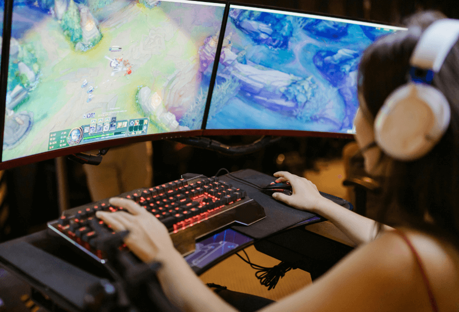 The Role of Game Architecture in Shaping Player Exploration