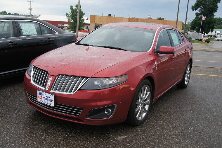 Lincoln MKS (2009–2016)