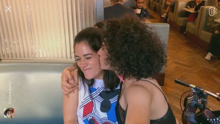 Abbi Jacobson and Ilana Glazer