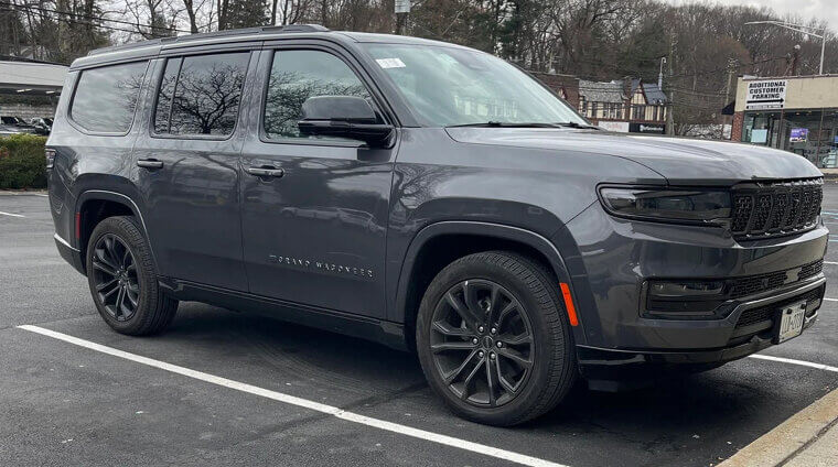 Jeep Grand Wagoneer L