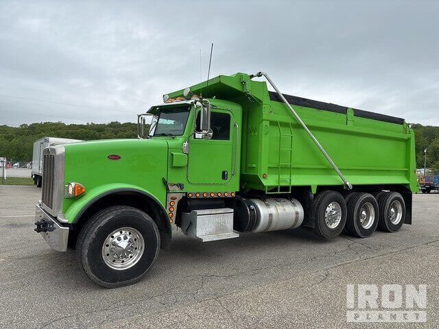 2016 Peterbilt 367 - $66,000