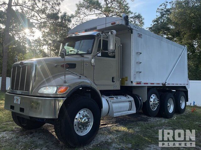 2018 Peterbilt 348 - $120,000