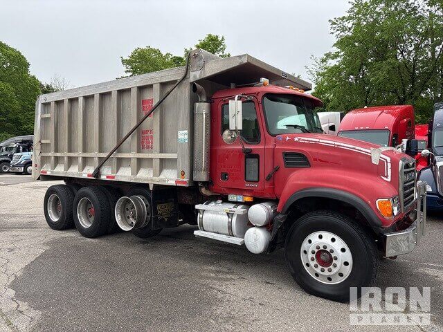 2006 Mack CV713 - $24,000