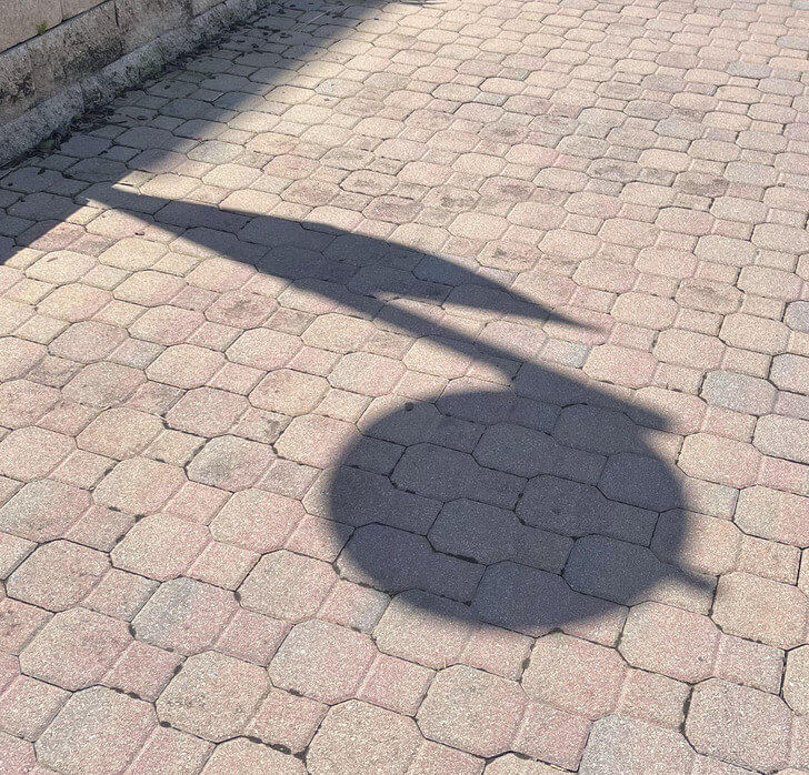 The Shadow Created a Musical Note