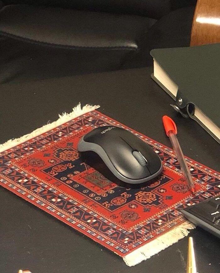 A Mouse And A Flying Carpet