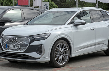 New Cars Owners Say Have Annoying Tech Glitches