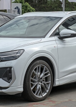New Cars Owners Say Have Annoying Tech Glitches