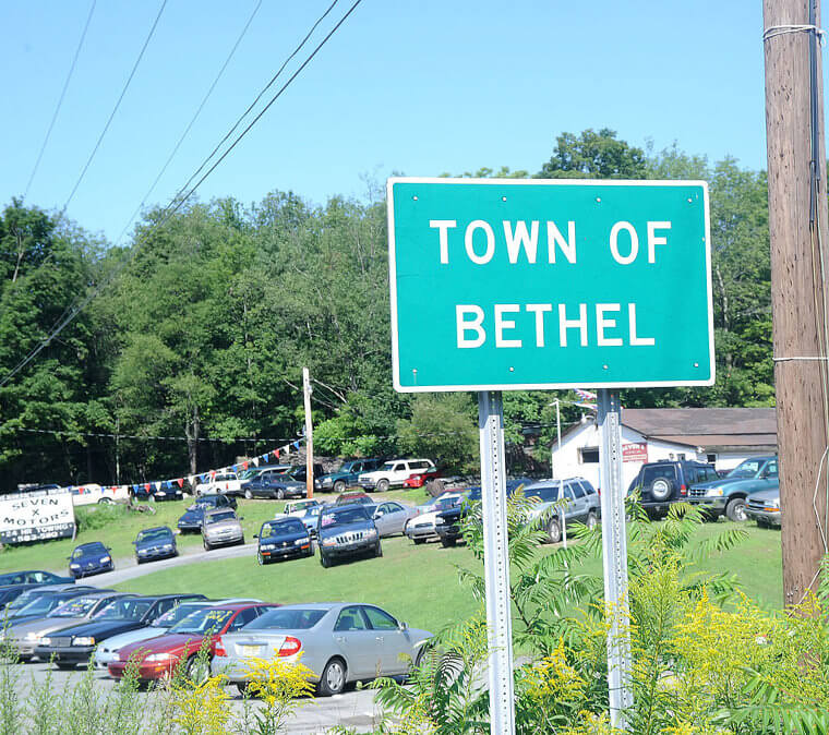 The Festival Had No Perimeter Fence for Three Days, Leading Local Residents to Sue Max Yasgur for Property Damage