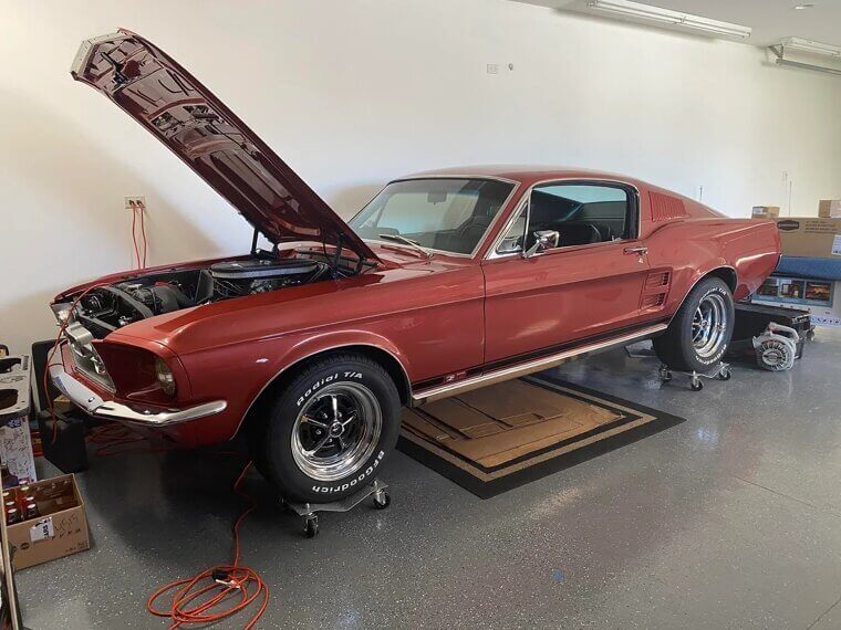 Hawaii: 1967 Ford Mustang
