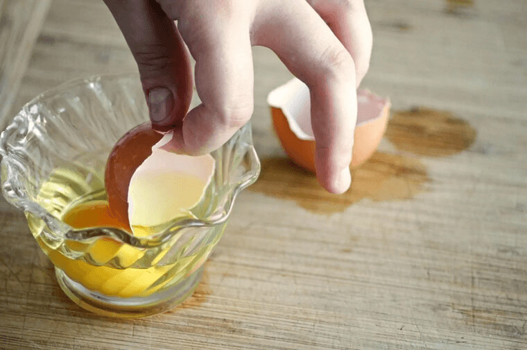 Remove Pieces Of Eggshell Easily