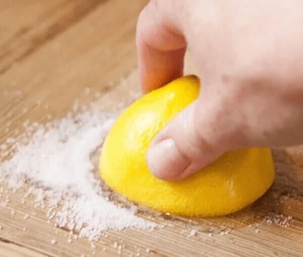 Clean Wooden Cutting Boards Better