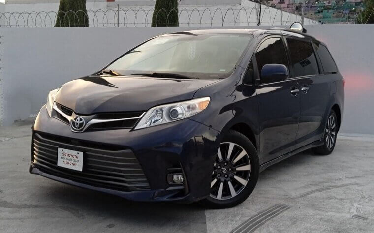 Toyota Sienna Chosen for Dependable Family Hauling