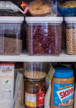 Des Produits De Consommation Qu'on Ne Peut Pas Utiliser Après Leur Date De Péremption