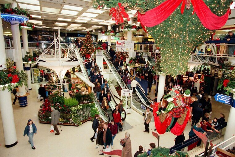 ​The Crowded Holiday Shopping