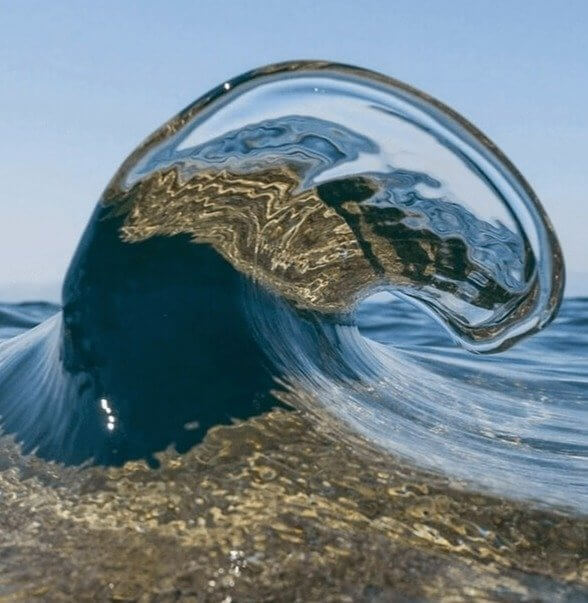 Завораживающая Волна