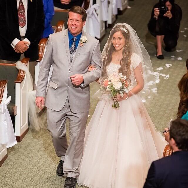 Jesse Duggar Asked Fans to Send Gift Cards to Her for Her Wedding